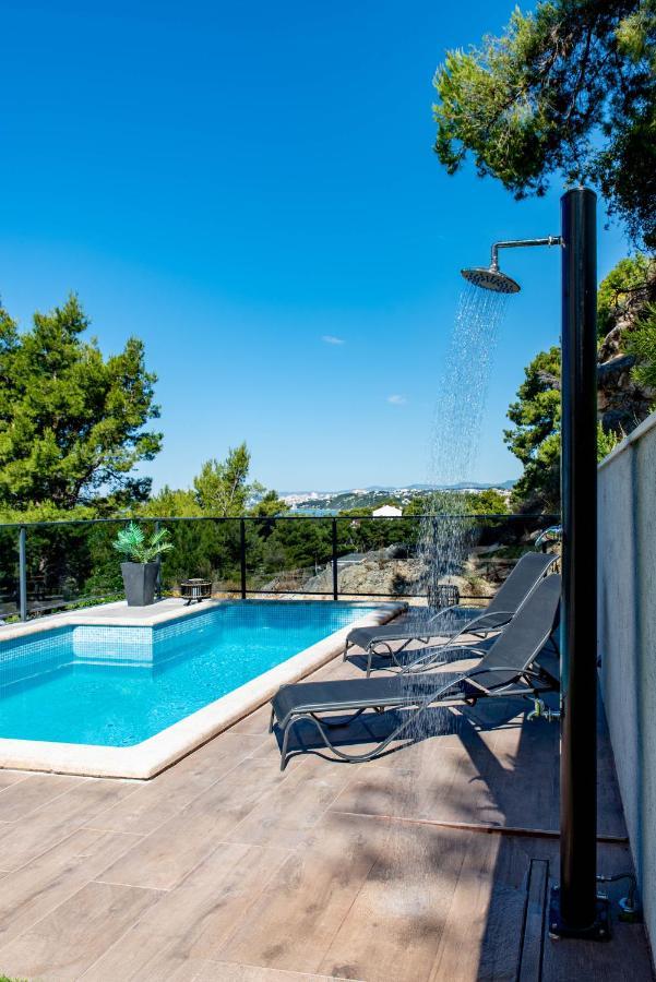 Lion'S Beach Apartment Podstrana Bagian luar foto
