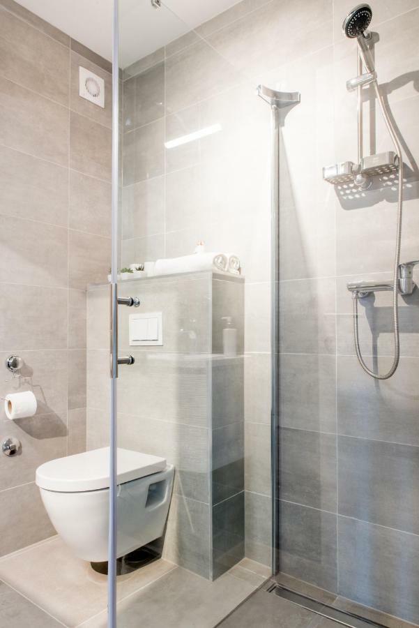 Lion'S Beach Apartment Podstrana Bagian luar foto