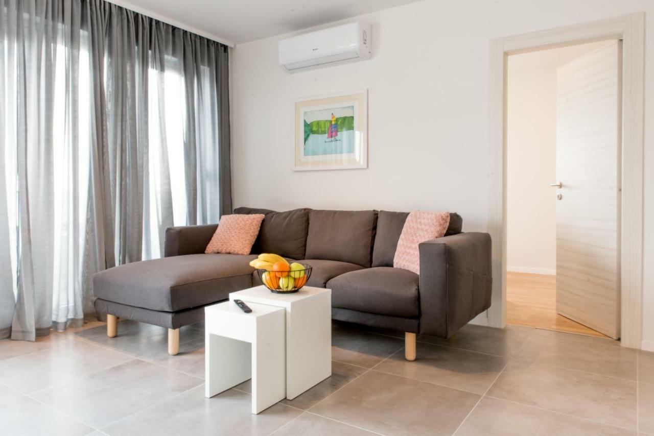 Lion'S Beach Apartment Podstrana Bagian luar foto